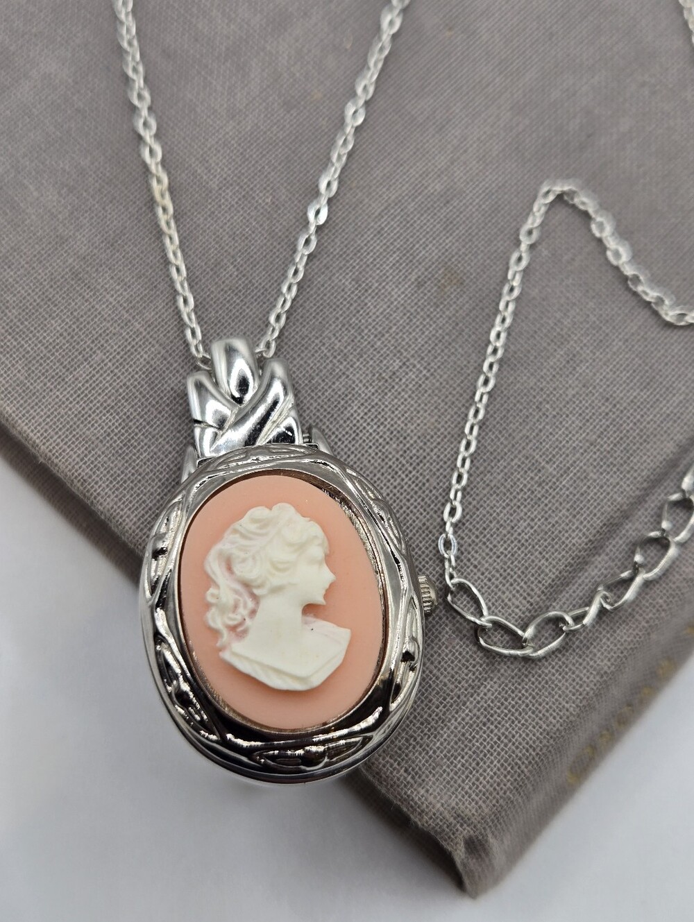 Victorian Revival Silver Cameo Clock Pendant Necklace Whimsigoth VTG RUNNING